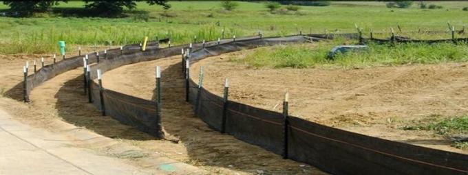 DRIP IRRIGATION PIPE,PE DRIP TAPE PIPE,PPR PIPE,PVC PIPE,PMMA SHEET,PIPE FITTINGS,PERT PIPE,PC SHEET,PE PIPE,PEX PIPE PB