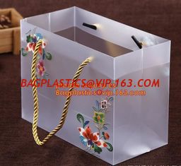 China Customized square shape flower pattern long handle PP gift bag,flower vase, disposable flower plastic bag, plastic folda supplier