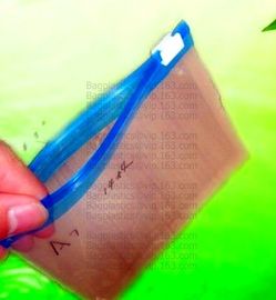 Fold to Close BAGS Single Zipper BAGS DSaddle pack bag, Slider seal, Slider lock, Slider grip, Slider zip, Slider zipper supplier