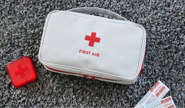 Multipurpose Large Capacity Outdoor Emergency Medical Equipment Hospital Portable Nylon First Aid Small Bag supplier