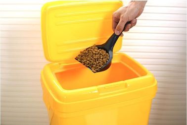 Pet food plastic pails with lid, dog /cat food plastic bucket/barrels, square plastic pail bucket with handle and lid fo supplier