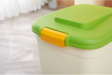 PP plastic type and stocked eco-friendly feature Round pet food container with scoop, Airtight Plastic Pet Dog Food stor supplier